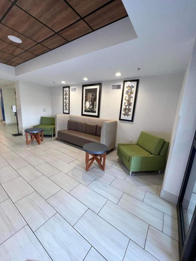 Holiday Inn Express & Suites Ozona By Ihg Exterior foto